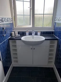 Flat one meadows - Image 2