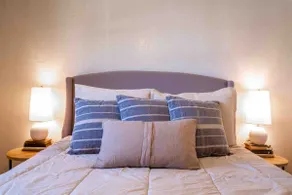 Bruce Way Flat *King Bed* ACU* - Image 5