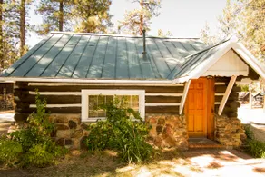 The Divine Historic 1894 Log Cabin - Image 2