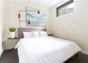 Bright & Bold Loft | Fast Wifi | Downtown Boston - Image 2
