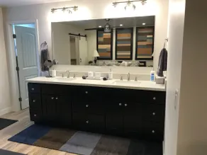 ROUTE 66*King Suite*CLEAN*Private Entrance & Bath* - Image 4