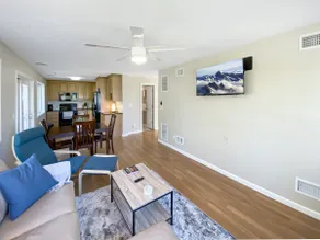 Cozy Riverside Cottage - Image 4