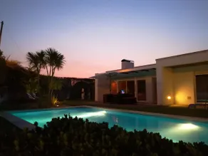 Villa con piscina cerca de las playas - Image 2