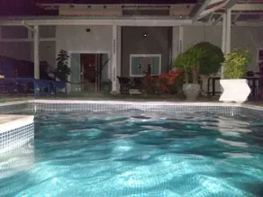 House with private pool (ideal for events) - Image 4