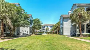 Charming condo - kitchen - desk - 5 min to Kemah! - Image 3