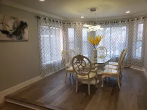 Modern and Spacious Retreat - Image 5