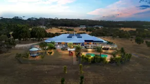 Doyles on the Bay - Image 2