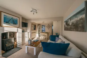 Charmant chalet de 2 chambres à Lymington, très proche de la ville, de la marina et des promenades en mer - Image 2