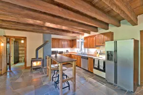 The Hidden Plum Hollow Residence - Image 3