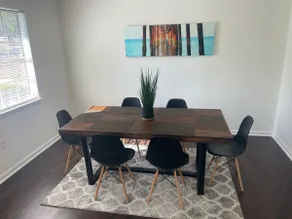 Cheerful 3 bed 2 bath home/fully fenced/pet friend - Image 5