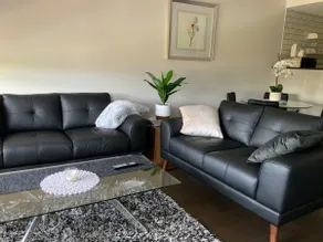 Kingston Foreshore 1 BR Apartment,Views, Parking - Image 2