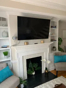 King-Bed | Foggy Bottom Metro | Townhouse - Image 4