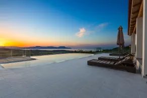 Villa Sugar - Idyllic Sunset Near Beach by etouri - Image 5