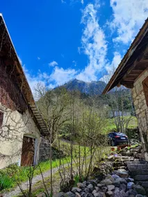 near the Cimes - Image 3