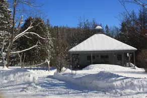 Sweet Cottage in Farm Country - Image 2