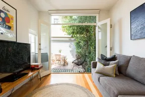 Victorian Terrace House in vibrant Collingwood - Image 2