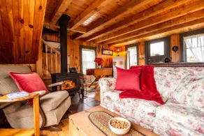 Hambrook Point Cottages Homestead Retreat - Image 2