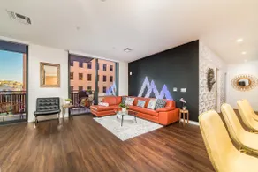 Sunrise Elegance Loft with Balcony Views - Image 2