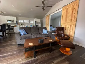 Lake Stevens North Cove Beach House - Image 4