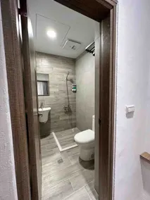 Her True B&B/Legal B&B/Near NCKU/Near NCKU East/Whole house for 6+ people/Dedicated parking/Tesla charging/200-inch projector - Image 5