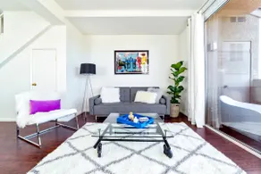 ★Sunny Condo Near the Beach★ - Image 3