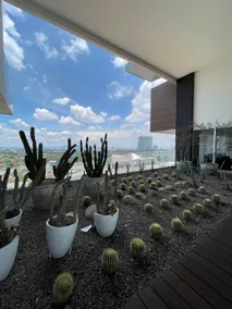 Spacious 2 Bedroom Apartment in Luxury Area - Pool - Image 3
