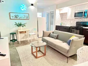 Stylish Retreat Steps from Duke East Campus - Image 2