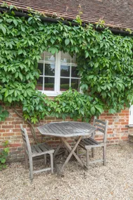 Charming one bedroom cottage - Image 5