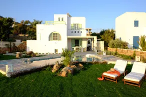 Valea 4 Bedroom Sea View Villa - Image 2