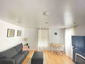 Great natural light Apartment in Historic Building - Image 5