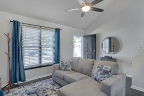 Modern 1BR Loft Near Nature Park, Downtown & Duke - Image 2