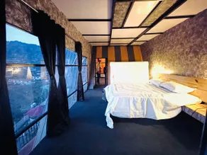 Gadeni's A-frame with Jacuzzi at Naukuchiatal - Image 3