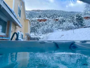 The Holiday House - Image 2