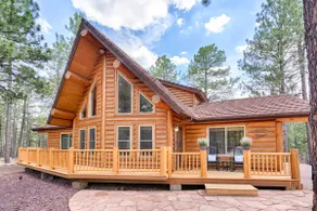 Lincoln Log Cabin, Tranquility close to Downtown - Image 2