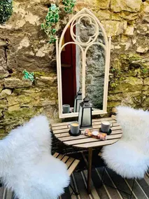 The Tenth House, Grade II Listed Georgian Town House, Wirksworth, Derbyshire, Peak District Cottage, Sleeps 4 - Image 4