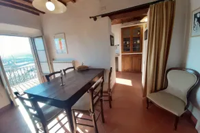 Tuscan Hilltop Getaway - Image 3