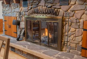 Cozy Cabin, Zip Line, Fire Pit, Swimming Pool - Image 3