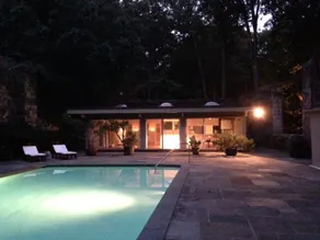 Midcentury Modern ZenHouse Sculptor Studio - Image 2