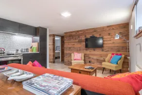 Clean, Comfy, Modern Private Apartment - Image 4