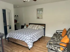 Cozy & Private Studio close to the Attractions - Image 2