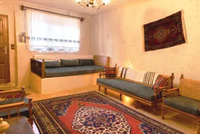 Harmony Cave House - Image 2