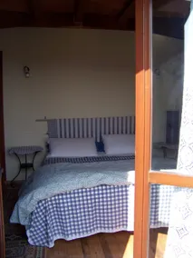 Very bright attic in the heart of Stradella - Image 5