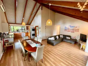 The Tree House Dunsborough - Image 3
