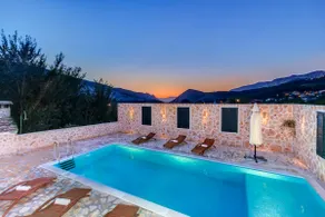 Villa Marta near Split,private pool, cinema. - Image 2