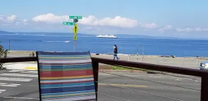 Alki Beachfront Getaway #1- Amazing View Deck! - Image 3