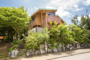 Log house in nature filled with the warmth of wood ~ Cottage HIBISCUS ~ - Image 2