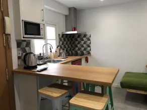 M2 Cool apartment next to metro. 15m to center - Image 4
