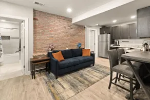 Stylish 2 bedroom apt near Gallaudet/Union Market - Image 3