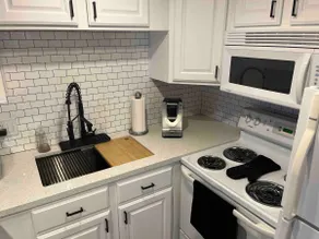Newly Renovated, Comfortable & Beautiful Condo Near Fountain in Fountain Hills - Image 5