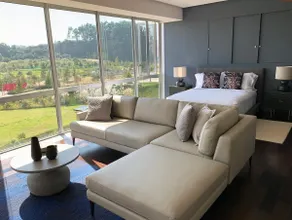 Exclusive Santa Fe loft, overlooking the park - Image 3